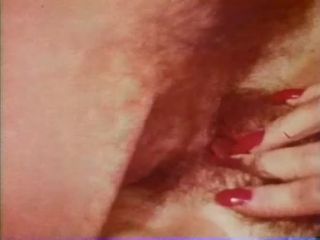 Thrilling Drilling (1974)(Vintage)-9