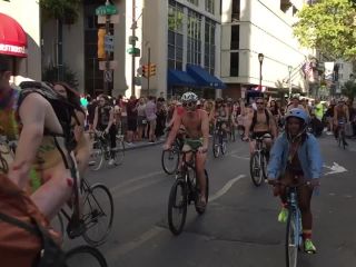 Philadelphia_Naked_Bike_Ride_2017_PART_3_OF_4-1