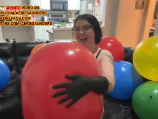 [GetFreeDays.com] BRUNETTE TATTED BBW POPPING MASSIVE 32 BALLOONS FOR LOONERS Adult Stream February 2023-4