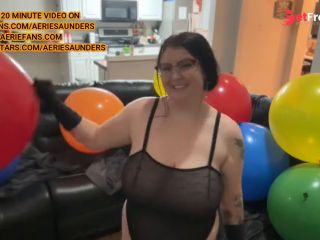 [GetFreeDays.com] BRUNETTE TATTED BBW POPPING MASSIVE 32 BALLOONS FOR LOONERS Adult Stream February 2023-5