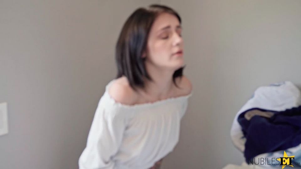 Rosalyn Sphinx - Her Strange Addiction Uncontrollable Orgasms