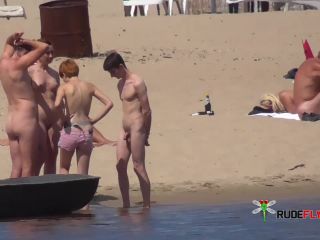 Here some vid's of a Greek Nude Plage on the Greek island  Paros.-6