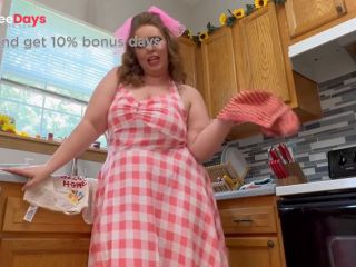 [GetFreeDays.com] BBW Mom doing the dishes in a Sun Dress catches pervert watching her big ass.9 Porn Film October 2022-1