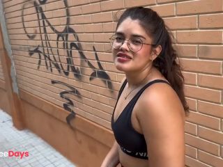 [GetFreeDays.com] TEEN COLOMBIAN woman with a big, thick ass and ANAL PLUG fucks a stranger from the gym in her car Sex Video October 2022-0