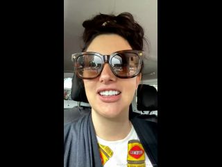 Scarlett Morgan Scarlettmorgan - stream started at pm hi just hanging out in the car between classes 04-05-2022-0