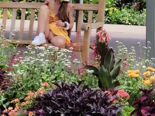 online xxx video 6 amateur sex xxx LilyMaeExhib – Fun at the Botanic Gardens, brunette on brunette girls porn-8