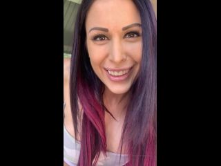 Aleah Jasmine () Aleahjasmine - when your trying to film smut but a bee gets in the way all good did you check ur dm yest 26-03-2020-5