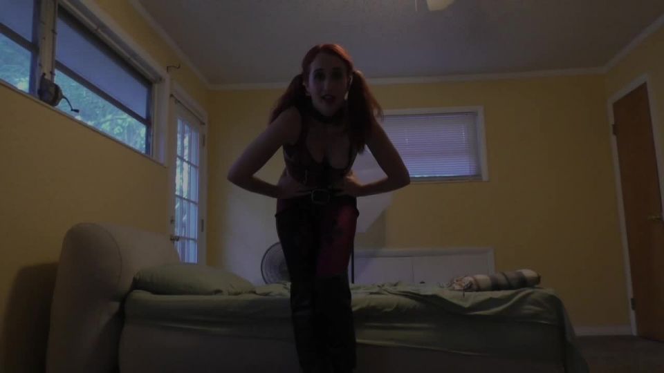 porn clip 7 HarleyQuinn Belly Fetish on pov black feet fetish