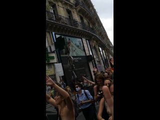 Topless_Protest-1