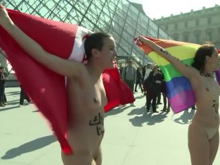 Protesta desnudas en Paris-6