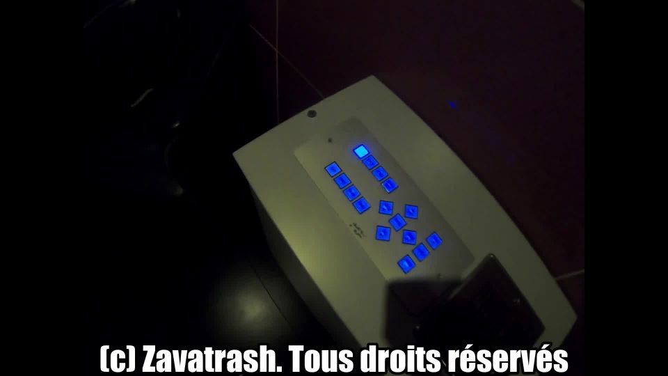 [Siterip] Zavatrash Deux Salopes Se Rendent Dans Un Sex Shop