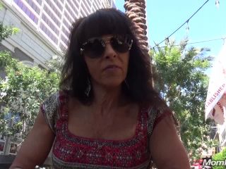 Online tube Mompov presents Laila-0