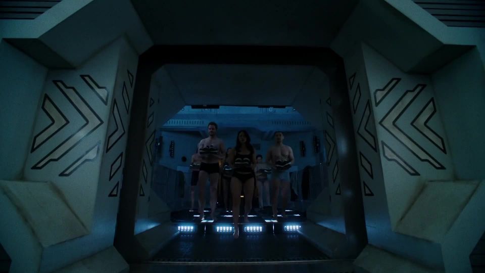 Melanie Liburd, Melissa O'Neil Sexy - Dark Matter 2016 s02e01