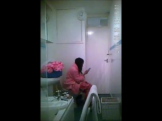 free xxx video 49  Desi bathing Voyeur, Indian hidden camera video, locker on webcam-4