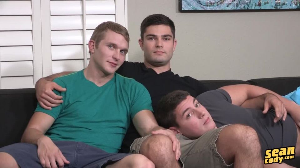 Bareback Threesome with Pete, Tanner, and Forrest GroupSex!