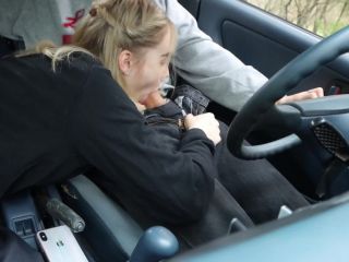 7927 Fucked 18 Year old Stranger in the Car and Cum in her Mouth-2