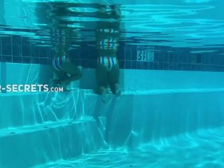 Gorgeous girl s underwater activities Voyeur-0