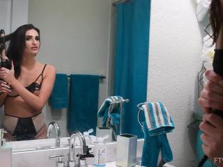 FTVMilfs – Mia – Superstar Look – Delightfully Flirty – 05 - [Webcam]-9