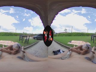 VRLatina  Big Bum Beautiful Babe Fucking Outdoors  VR Experience-2