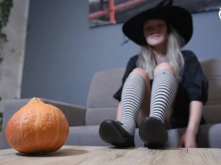 free xxx video 21 Czech Soles – Lynn – Halloween night magic foot worship  Special - czech soles - czech porn tall asian femdom-1