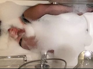 [GetFreeDays.com] Big Tits Shemale Bathtub Masturbation hung shemale porn-3