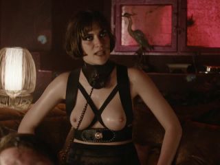 Sophie Pfennigstorf - Babylon Berlin s01e13 (2017) HD 720p!!!-4