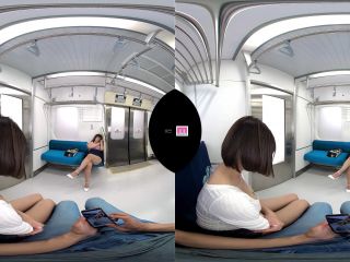 Yamamoto Shuri MDVR-184 【VR】 [HQ High Image Quality] There Is A Lucky Lewdness Such As VR Valley And Panchira Alone On The Train Trapped In The Terminal Vehicle Of Midsummer With The Big Tits Sister Wh...-3