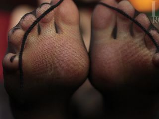 online xxx clip 4 ManyVids - Liv Royale - 2018-11-02 - Edge For My Stocking Feet - Original File - 1080P - 30 Fps - AVC - AAC | foot worship | masturbation porn happy femdom-7