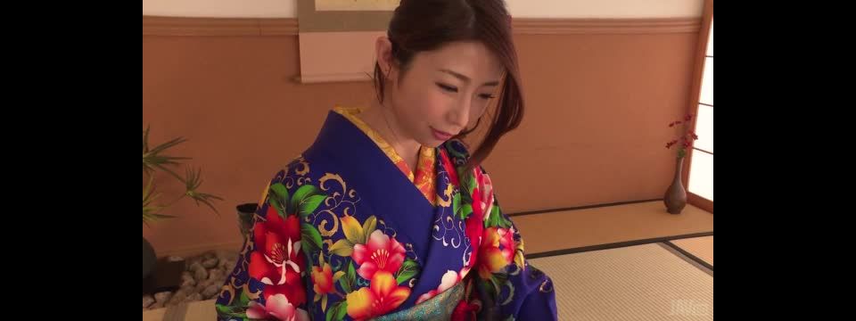 Woman in sexy kimono, Japanese blow job on cam