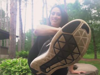 Talia Tate - Sweaty Shoe and Foot Worship  - Shoe Worship-2