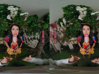 VR Conk Lovely Alex Coal As Beautiful Snow White Sex Parody VR Porn-1