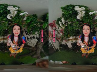 VR Conk Lovely Alex Coal As Beautiful Snow White Sex Parody VR Porn-2