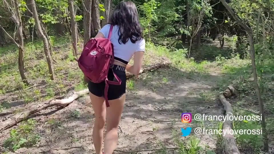 Italian Exhibitionist Blowjob A Stranger In The Woods And Fucks With Many Different Guys 1080p