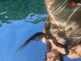 [GetFreeDays.com] 4K Underwater Dildo FUCK  Public Totally Naked swim Porn Clip January 2023-9