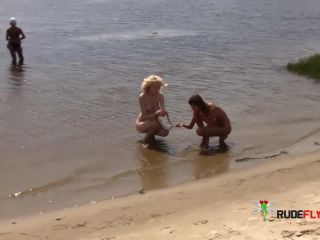 Nude Beach - Finally the Pussy  Shot-3