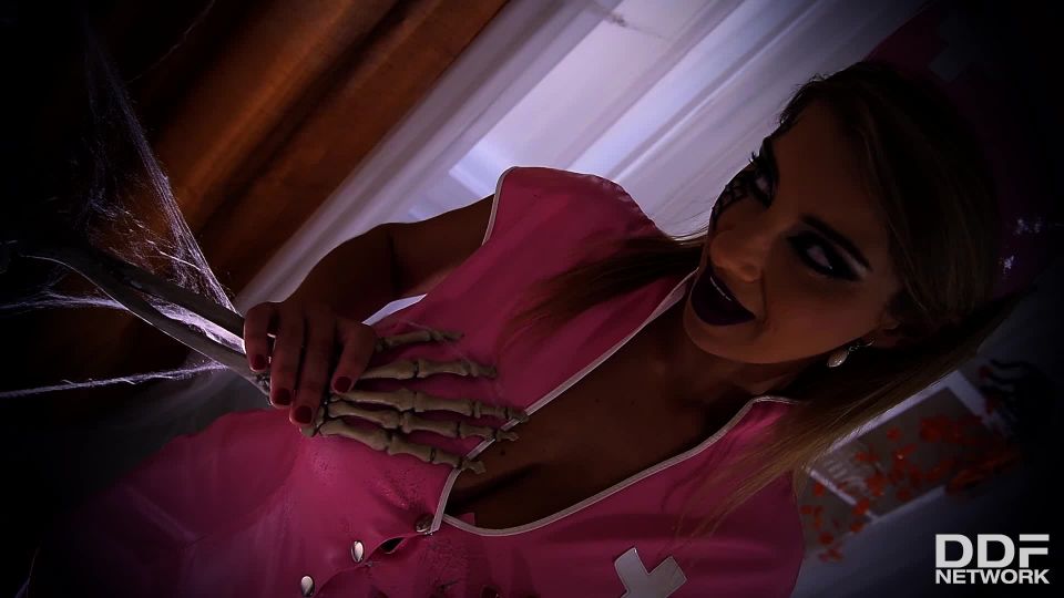 Halloween Hospital latex Katerina Hartlova