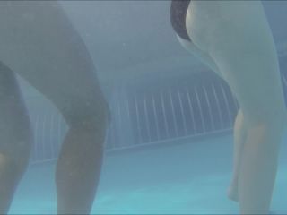 Porn tube Online Tube Voyeur Under the water in the swimming pool - voyeur-5