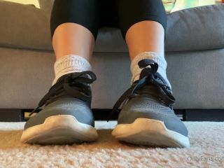 Sexyfeet47 Sexyfeet - whos ready to sniff and lick my sweaty feet dont forget to tribute 19-11-2020-0