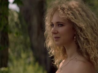 Juno Temple, Julia Garner - One Percent More Humid (2017) HD 1080p - (Celebrity porn)-0