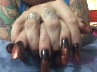 porn clip 39 All the Glitter is Gold Nail Fetish, bbw double penetration on fingering porn -9