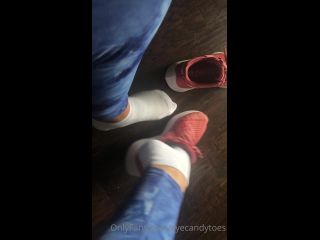 Onlyfans - EyeCandyToes - Super smelly and sweaty socks and shoes removal after an intense workout - 07-06-2021-3