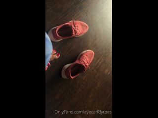 Onlyfans - EyeCandyToes - Super smelly and sweaty socks and shoes removal after an intense workout - 07-06-2021-9