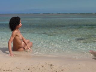 Hegre 23 09 12 Ruby Tropical Beach Shoot XXX 2160p MP4 - WRB - Beach-9