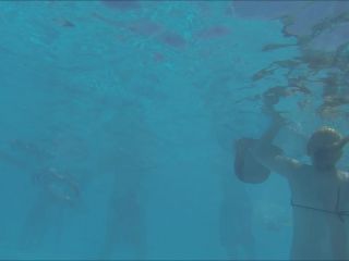 Porn tube Online Tube Voyeur Underwater swimsuit tracking - voyeur-7