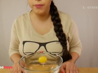 [GetFreeDays.com] Weird satisfying ASMR fetish with objects falling out of mouth  Adult Stream May 2023-0