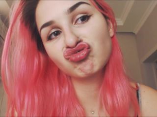 M@nyV1ds - MarySweeeet - SMELLING GLOSSY LIPS 2-8