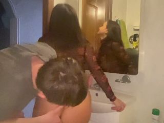 Quickly Fucked FriendS Wife In The Bathroom While She Was Getting Ready For Work 1080p-3