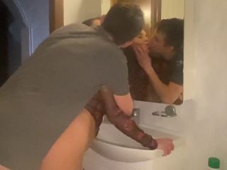 Quickly Fucked FriendS Wife In The Bathroom While She Was Getting Ready For Work 1080p-4