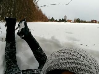 Laruna Mave Cold Public Blowjob ¦ POV Cumshot Facial Amateur!-0