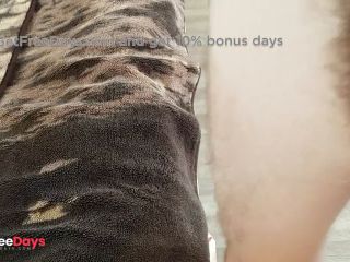 [GetFreeDays.com] I watch sex and jerk off BIG COCK Cum on the floor, wet hands Adult Clip March 2023-2